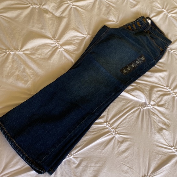 J. Crew mid rise, flare, crop button, fly jeans. Never worn but no tags - Picture 9 of 9